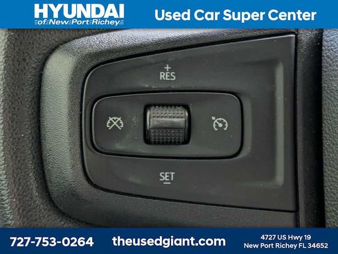 Used 2022 Chevrolet Silverado 1500 Custom Trail Boss AWD/4WD image 30