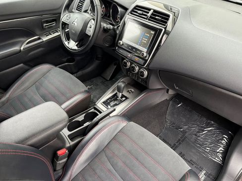 Used 2024 Mitsubishi Outlander Sport SE image 18