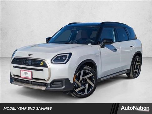 New 2025 MINI Cooper Countryman SE image 1