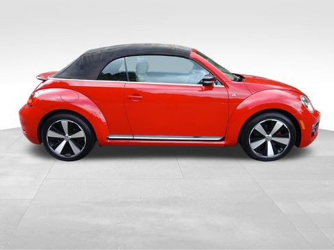 Used 2014 Volkswagen Beetle R-Line image 7