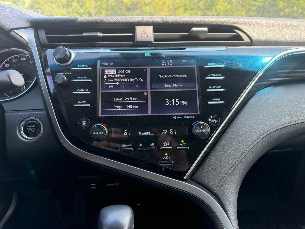 Used 2018 Toyota Camry XLE w/ Audio Package FWD image 9