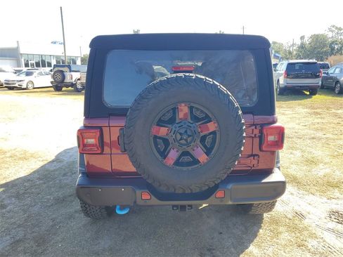 Used 2021 Jeep Wrangler Unlimited Islander image 8