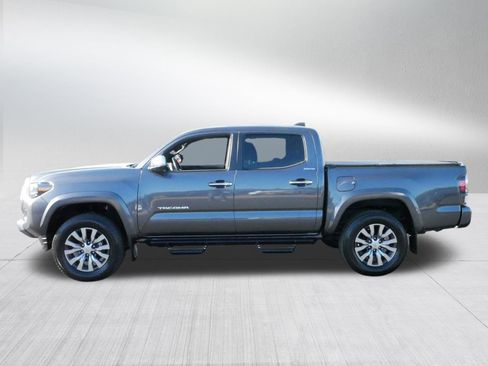 Used 2023 Toyota Tacoma Limited image 4