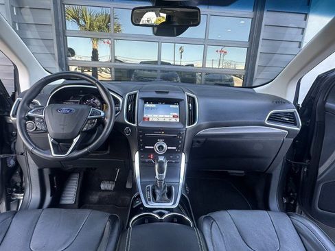 Used 2018 Ford Edge Titanium w/ Equipment Group 301A image 18