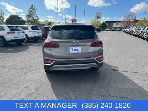 Used 2020 Hyundai Santa Fe SEL w/ Convenience Package image 4