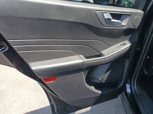 Certified 2022 Ford Escape SEL w/ Technology Package FWD image 15