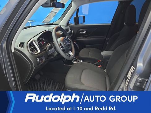 Used 2023 Jeep Renegade Latitude AWD/4WD image 9