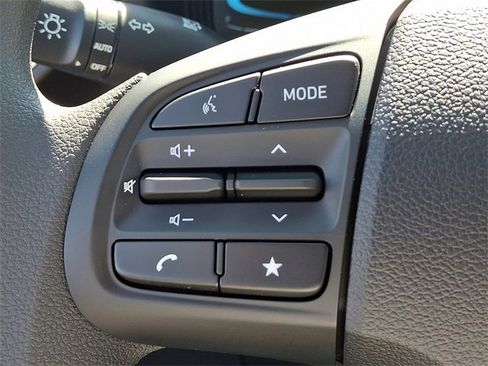 New 2026 Hyundai Venue SE image 11