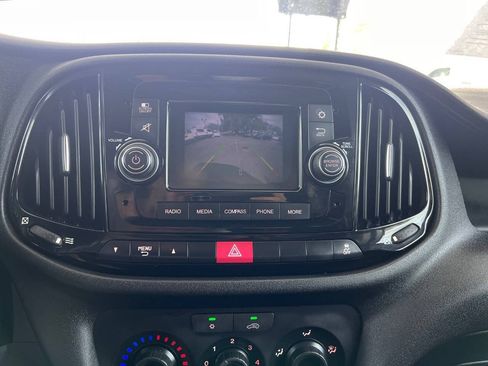 Used 2018 RAM ProMaster City Tradesman FWD image 9