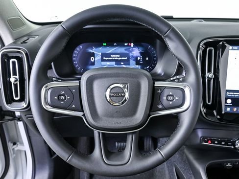 New 2026 Volvo XC40 B5 Core AWD/4WD image 8