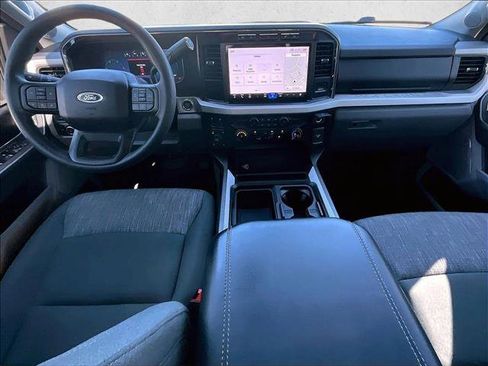 Used 2023 Ford F250 XLT w/ Black Appearance Package image 16