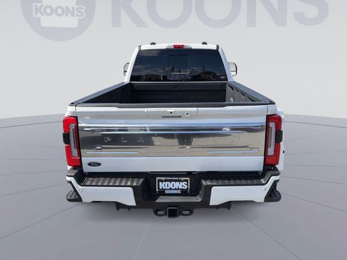 Used 2025 Ford F450 Platinum w/ Platinum Plus Package image 26
