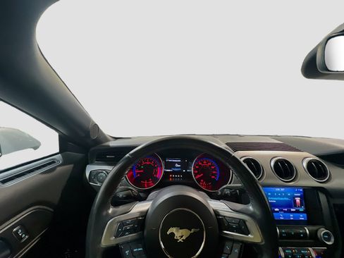 Used 2022 Ford Mustang Premium RWD image 7