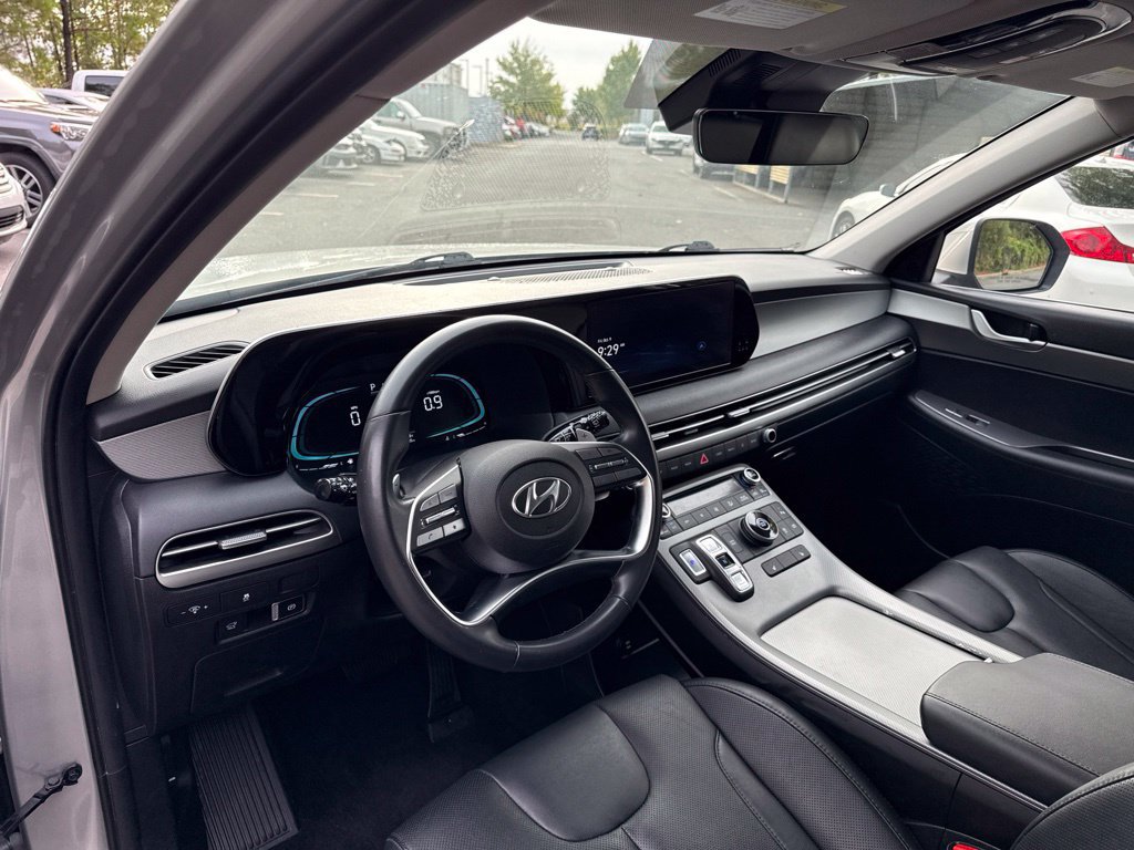 Used 2024 Hyundai Palisade SEL FWD image 17