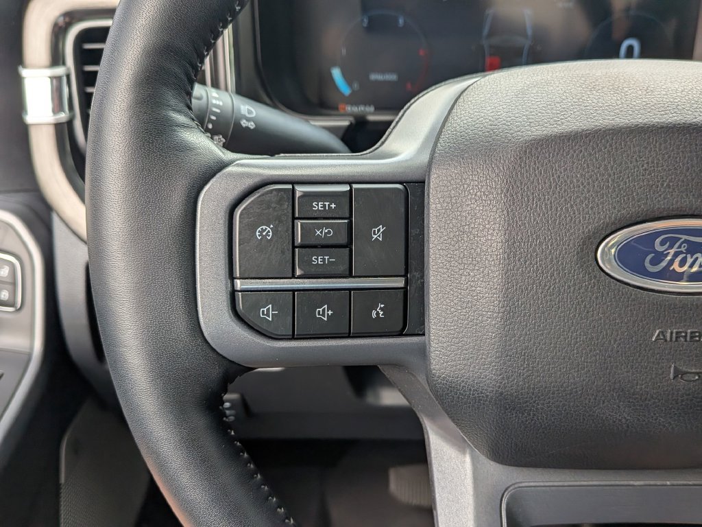 Used 2024 Ford F350 Lariat w/ Sport Appearance Package AWD/4WD image 24