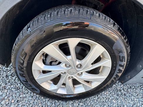 Used 2019 Hyundai Tucson Value AWD/4WD image 27