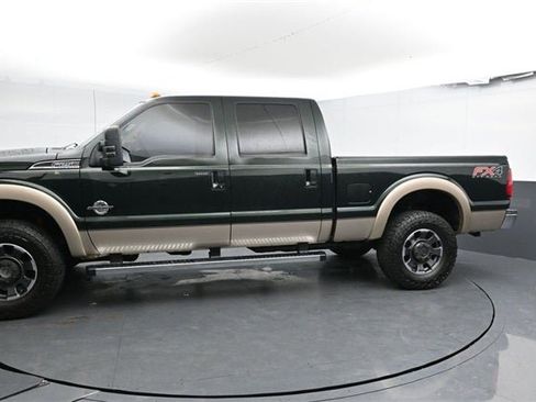 Used 2012 Ford F250 Lariat w/ Chrome Pkg image 9