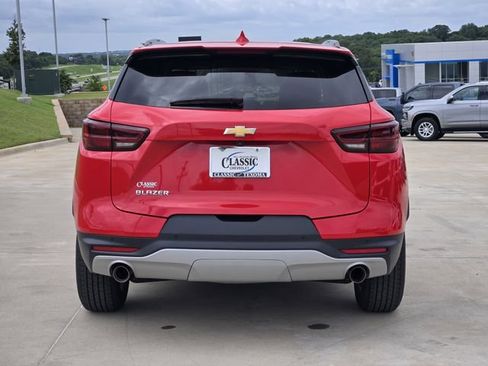 Used 2024 Chevrolet Blazer LT FWD image 7
