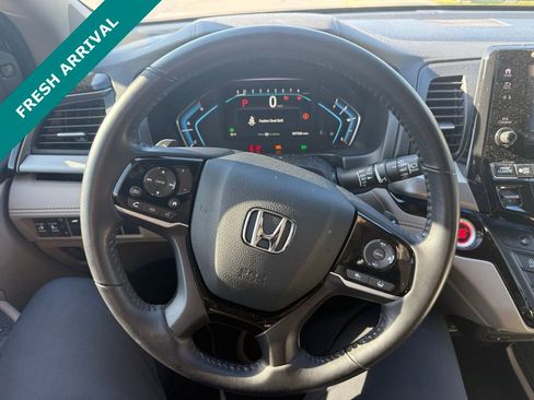Used 2024 Honda Odyssey Touring image 5