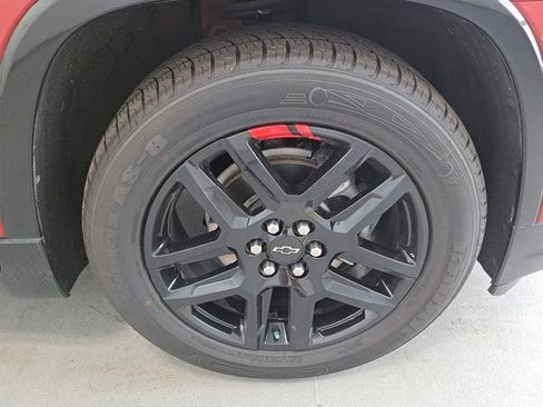 Used 2022 Chevrolet Traverse Premier w/ Redline Edition AWD/4WD image 35