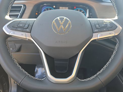 New 2026 Volkswagen Atlas SE image 19