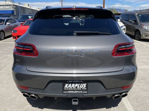 Used 2018 Porsche Macan S w/ Premium Package Plus AWD/4WD image 11