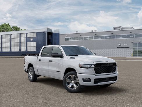 New 2026 RAM 1500 Express image 5