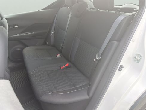 Used 2022 Nissan Kicks SV FWD image 37