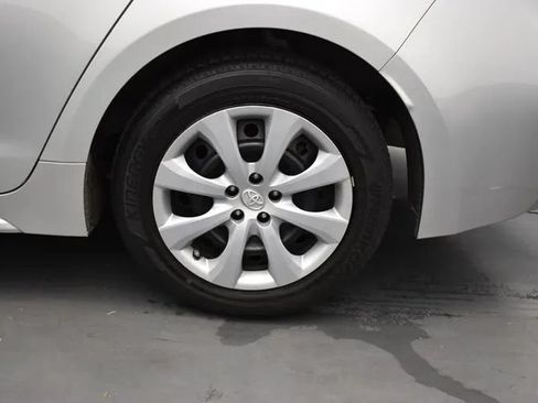 Used 2023 Toyota Corolla LE FWD image 34