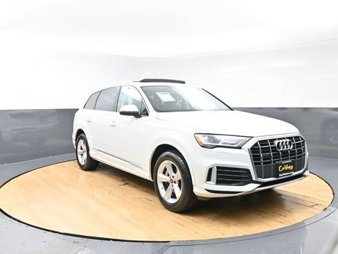Used 2023 Audi Q7 2.0T Premium image 3