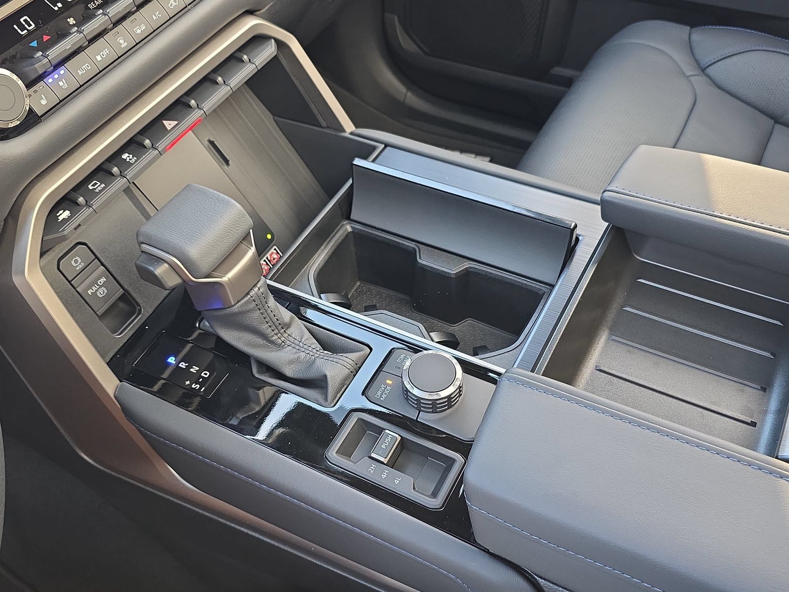 New 2026 Toyota Sequoia Platinum AWD/4WD image 21