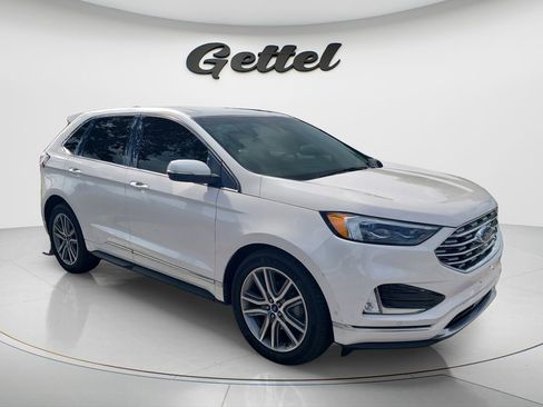 Used 2019 Ford Edge Titanium w/ Equipment Group 301A FWD image 3