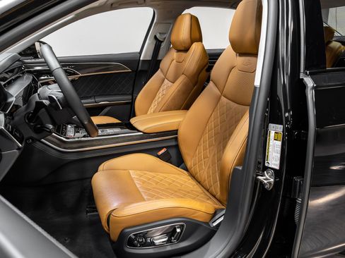 Used 2023 Audi S8 4.0T quattro image 5