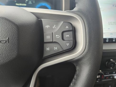 New 2025 Ford Bronco Outer Banks w/ Black Appearance Package image 18