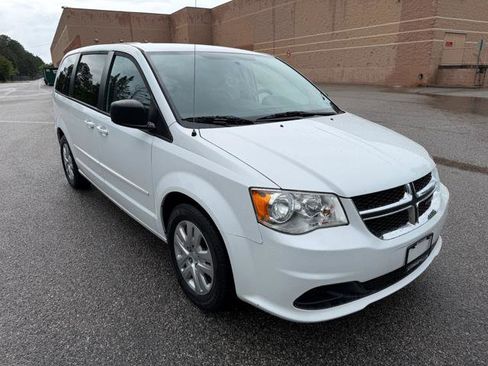 Used 2016 Dodge Grand Caravan SE w/ Quick Order Package 29E SE FWD image 31