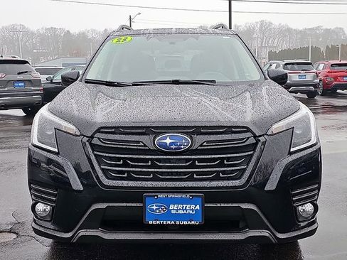 Used 2023 Subaru Forester Premium image 2
