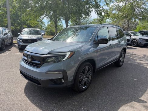 Used 2022 Honda Pilot Sport image 3