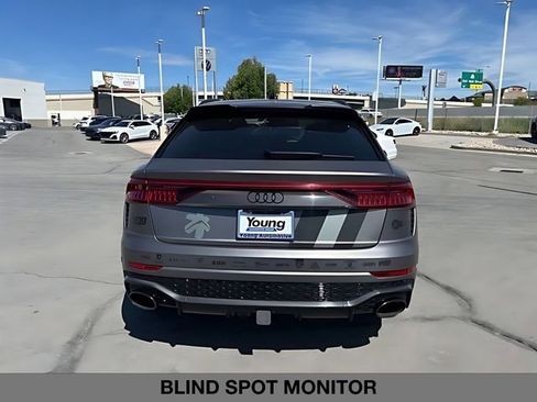 Used 2024 Audi RS Q8 AWD/4WD image 4