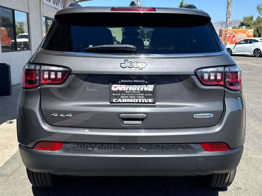 Used 2024 Jeep Compass Latitude AWD/4WD image 5