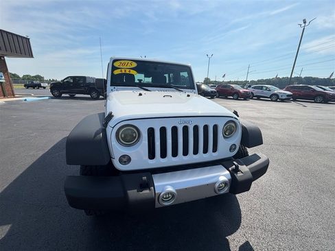 Used 2015 Jeep Wrangler Unlimited Sport w/ Connectivity Group AWD/4WD image 11