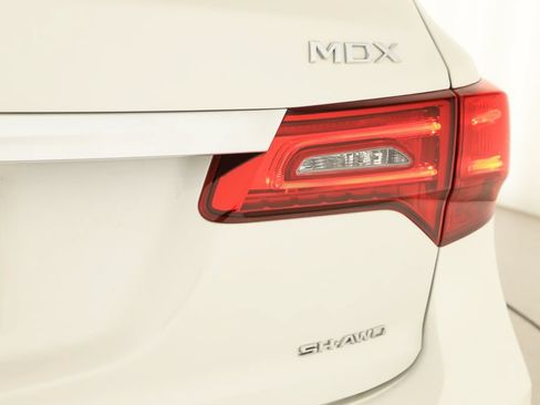 Used 2018 Acura MDX SH-AWD w/ Advance Package image 32