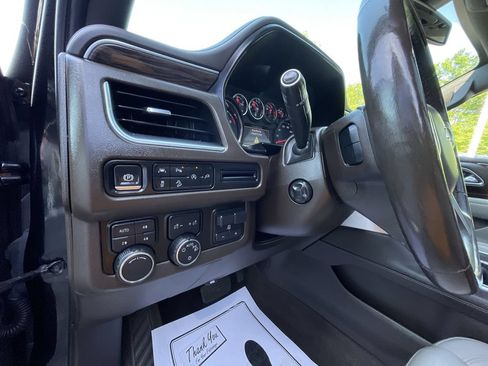 Used 2021 Chevrolet Tahoe Z71 w/ Z71 Signature Package AWD/4WD image 11