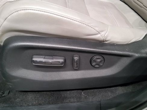 Used 2020 Honda CR-V EX-L image 24