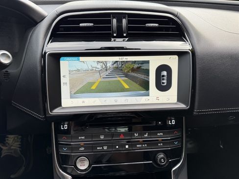 Used 2018 Jaguar XE S RWD image 28
