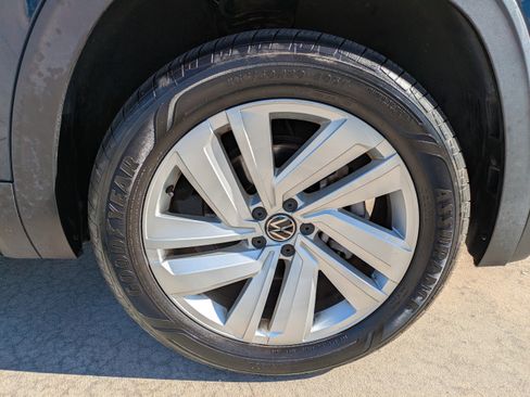 Used 2021 Volkswagen Atlas SEL image 9