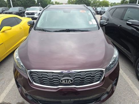 Used 2020 Kia Sorento S FWD image 2