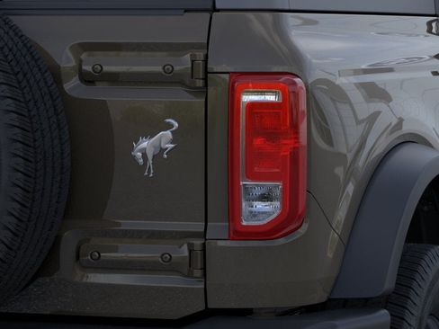 New 2026 Ford Bronco 2-Door AWD/4WD image 23