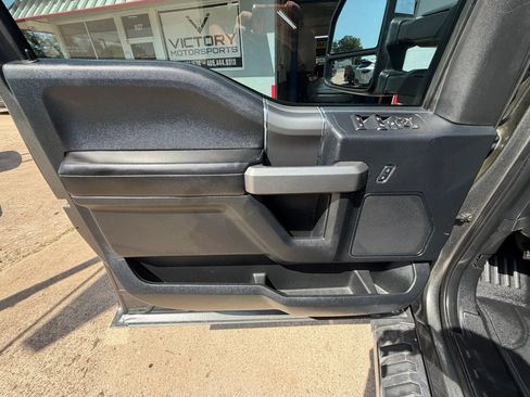 Used 2017 Ford F150 XLT w/ Equipment Group 302A Luxury AWD/4WD image 14