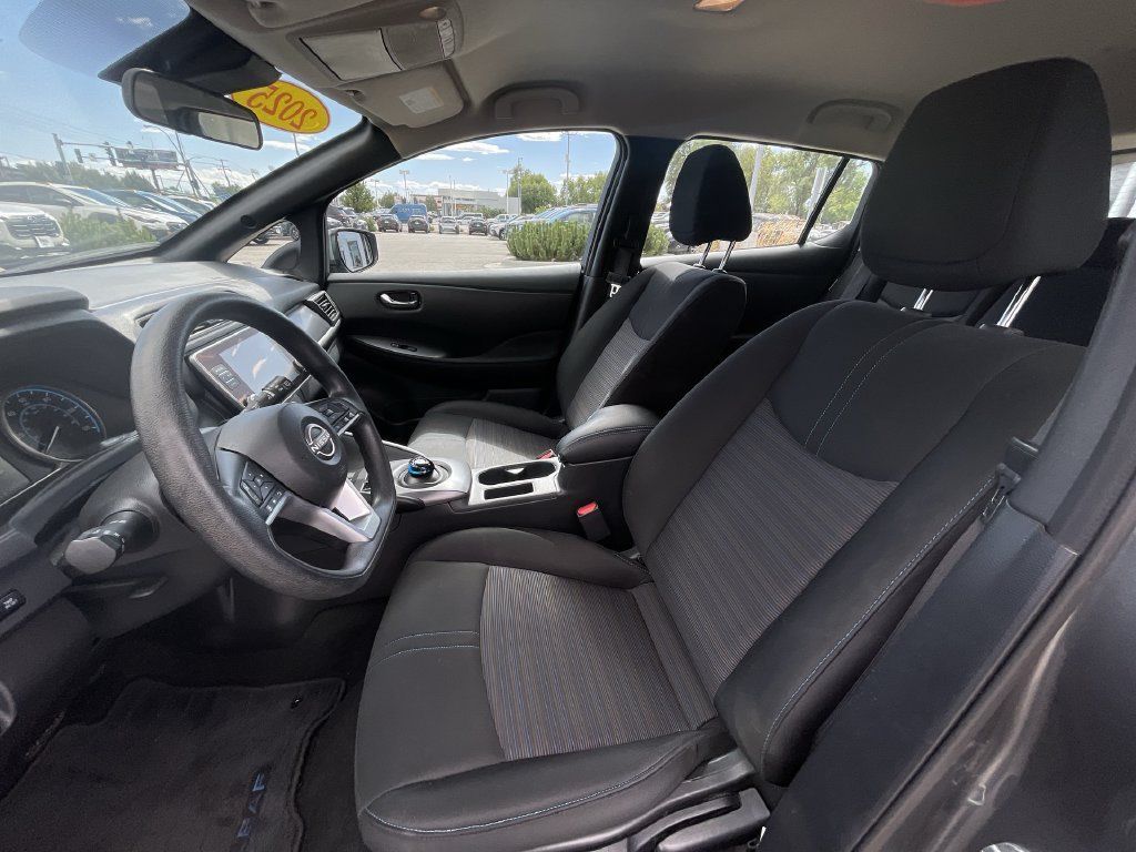 Used 2025 Nissan Leaf S FWD image 19