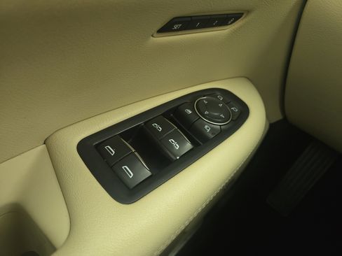 Used 2019 Cadillac XT5 Luxury image 26